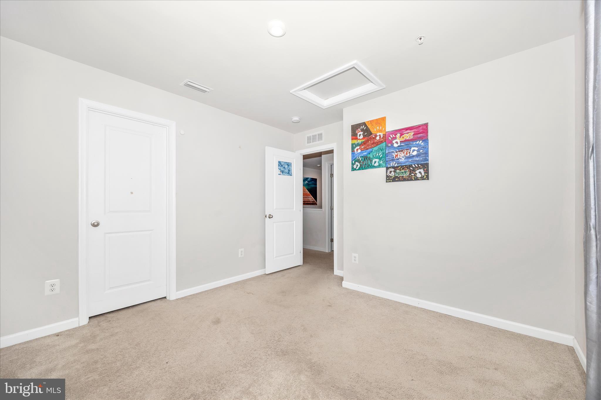 MEADE'S CROSSING - Residential