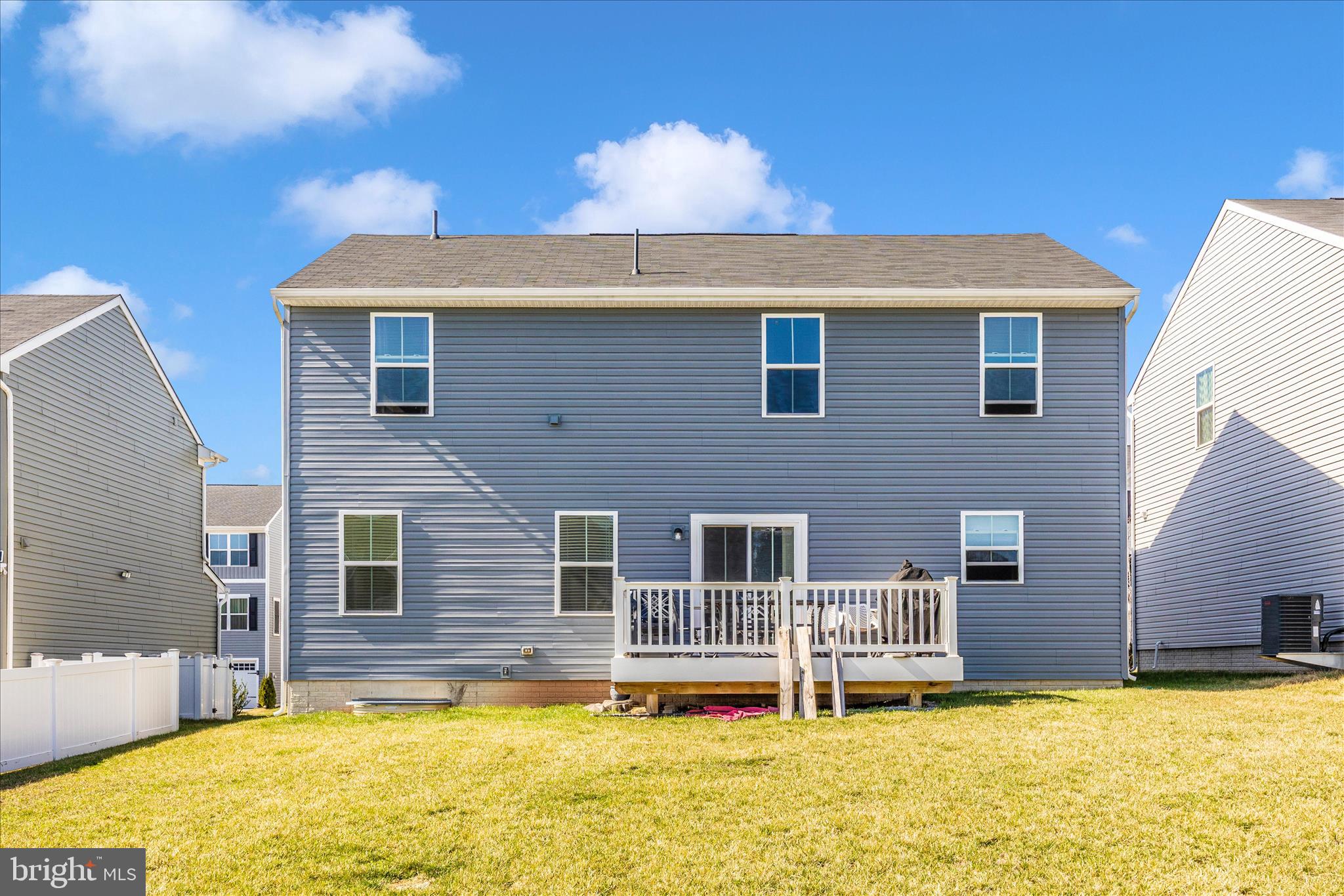 MEADE'S CROSSING - Residential