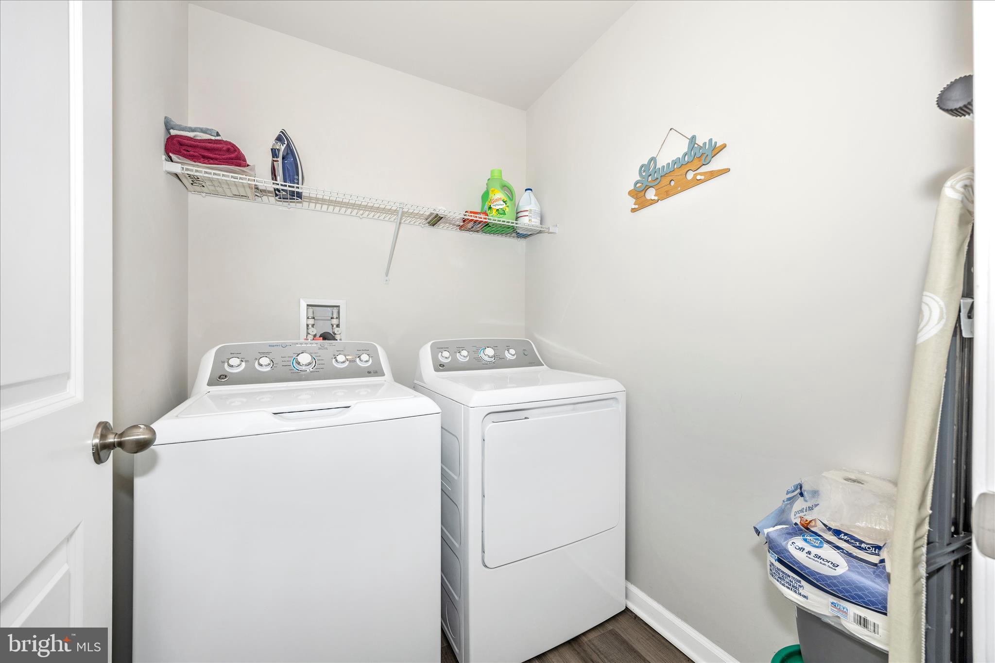 MEADE'S CROSSING - Residential