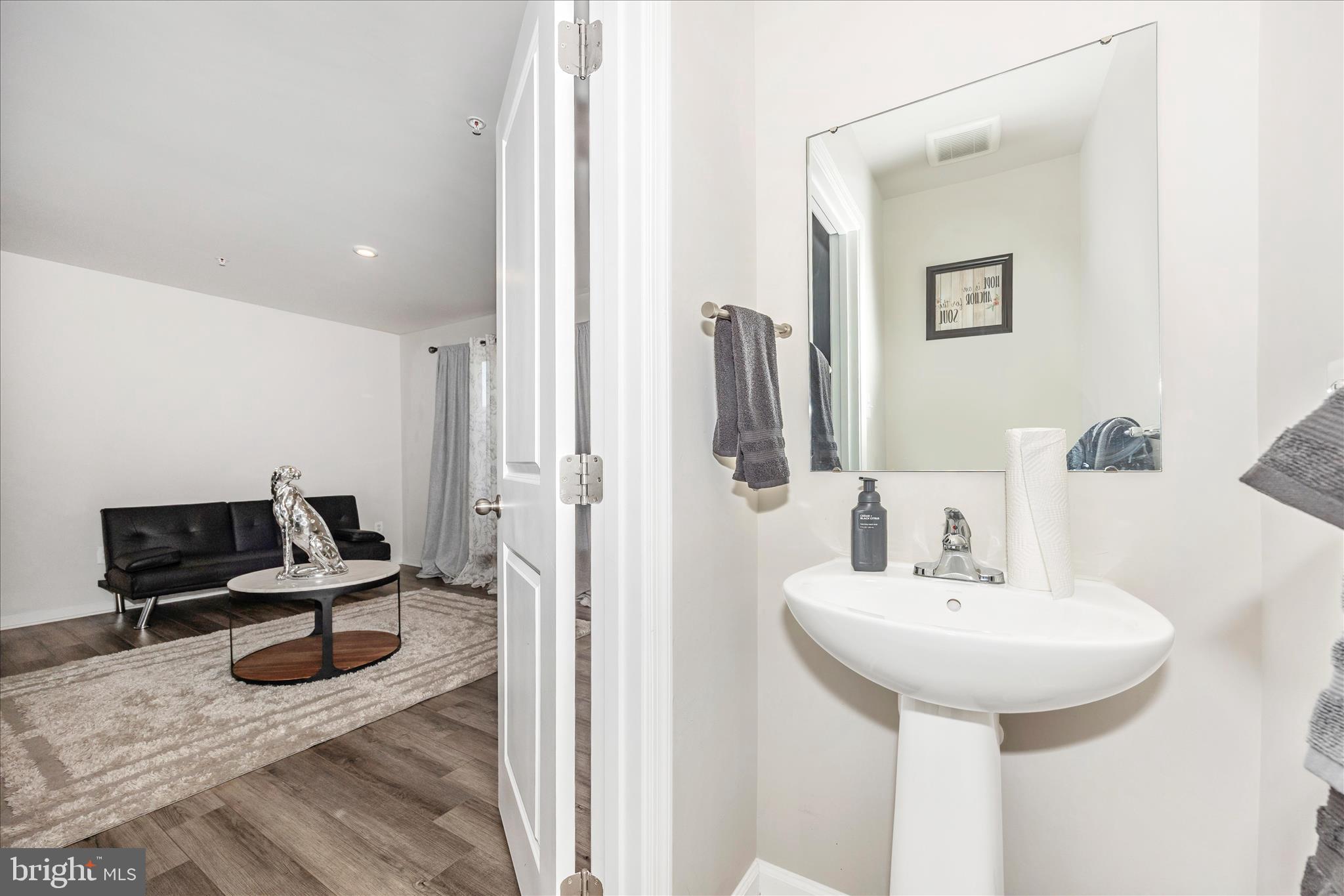 MEADE'S CROSSING - Residential