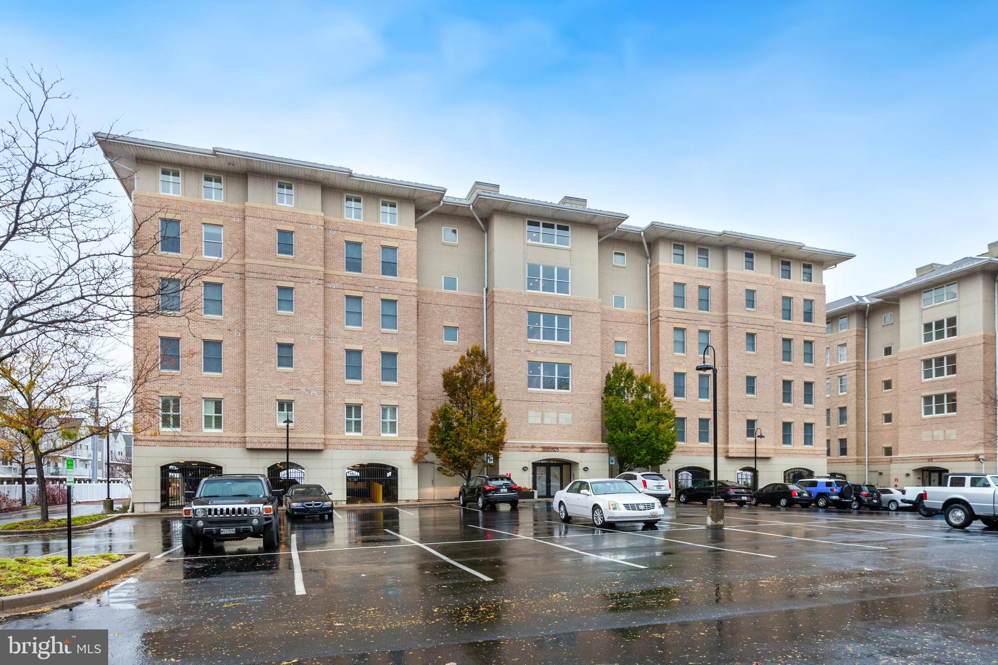 HERON HARBOR - Residential