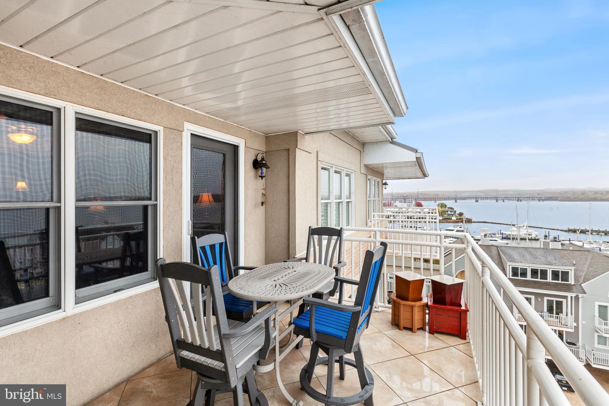 HERON HARBOR - Residential