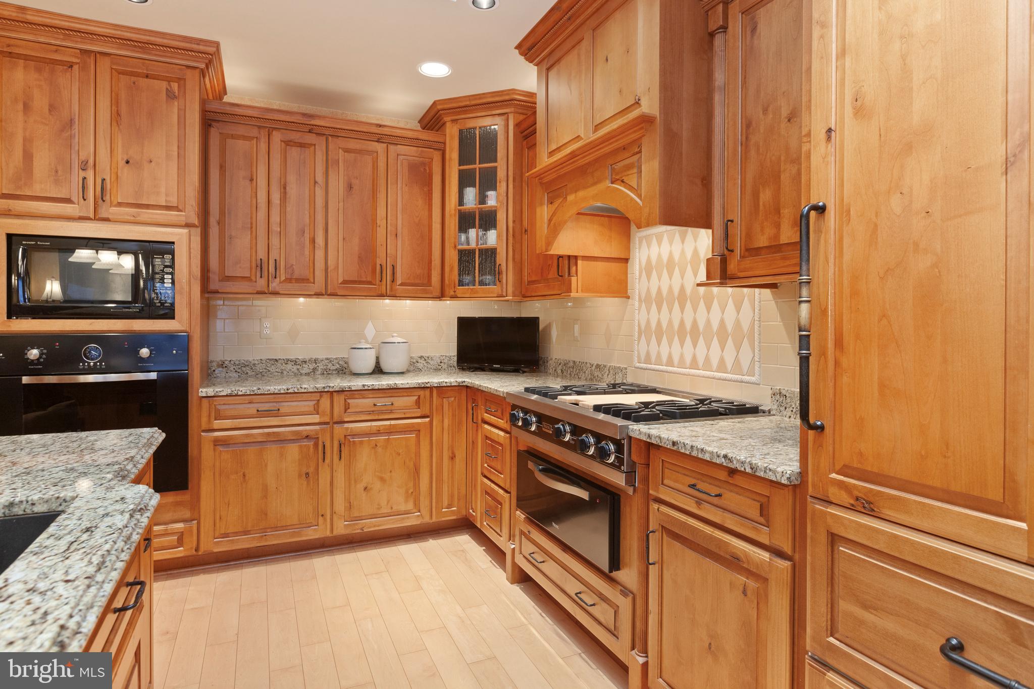 HERON HARBOR - Residential