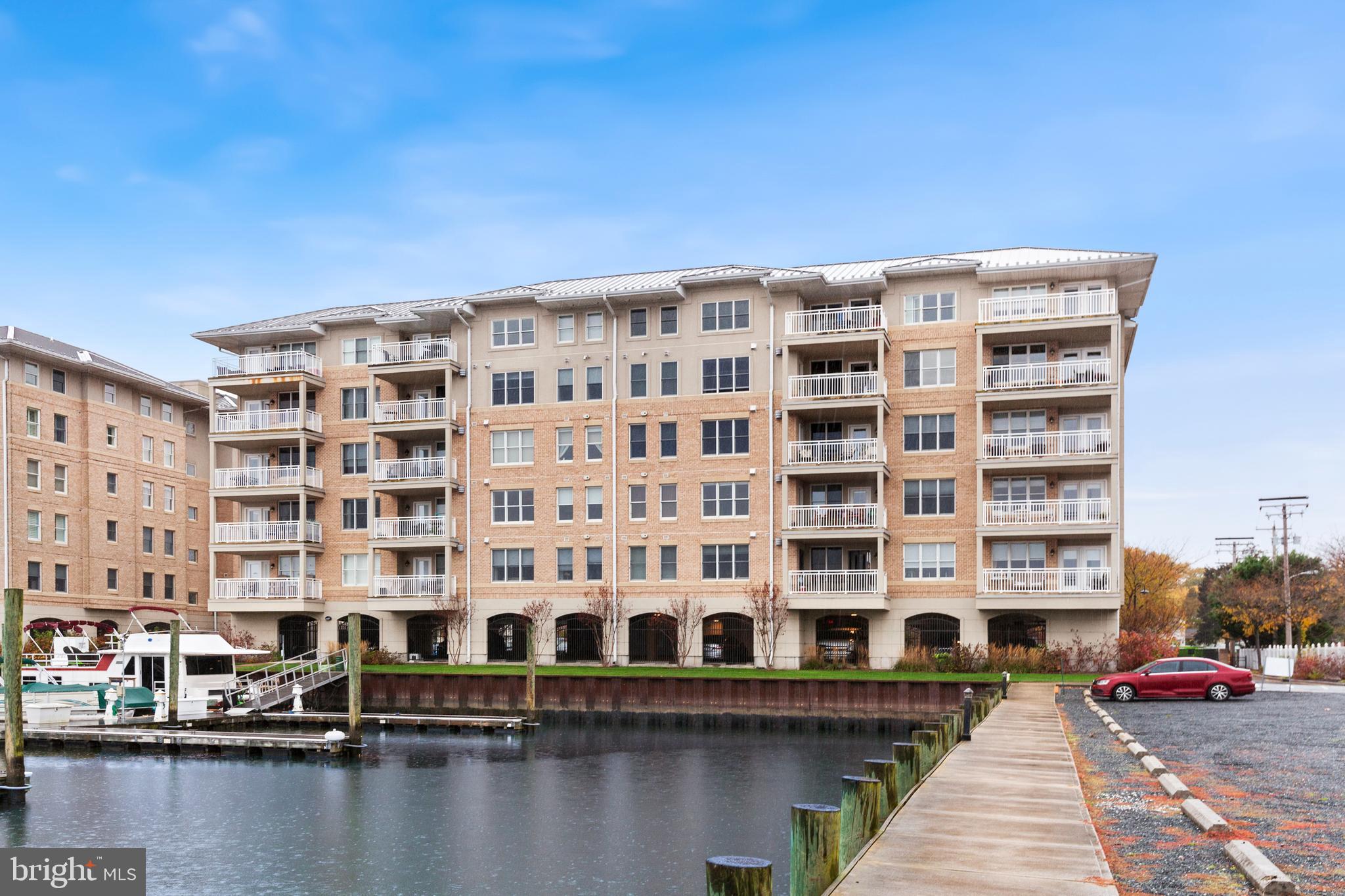 HERON HARBOR - Residential