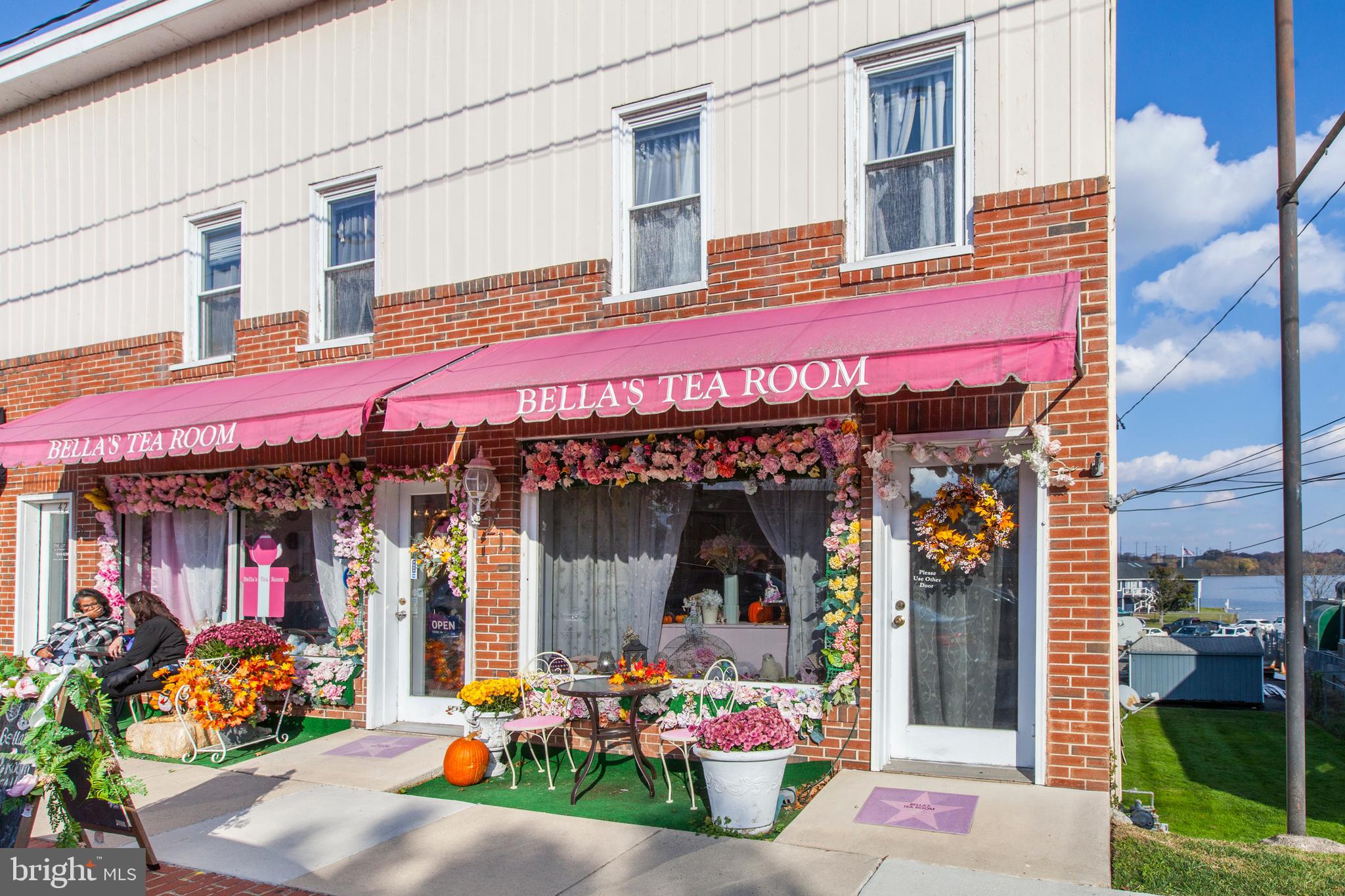 HERON HARBOR - Residential