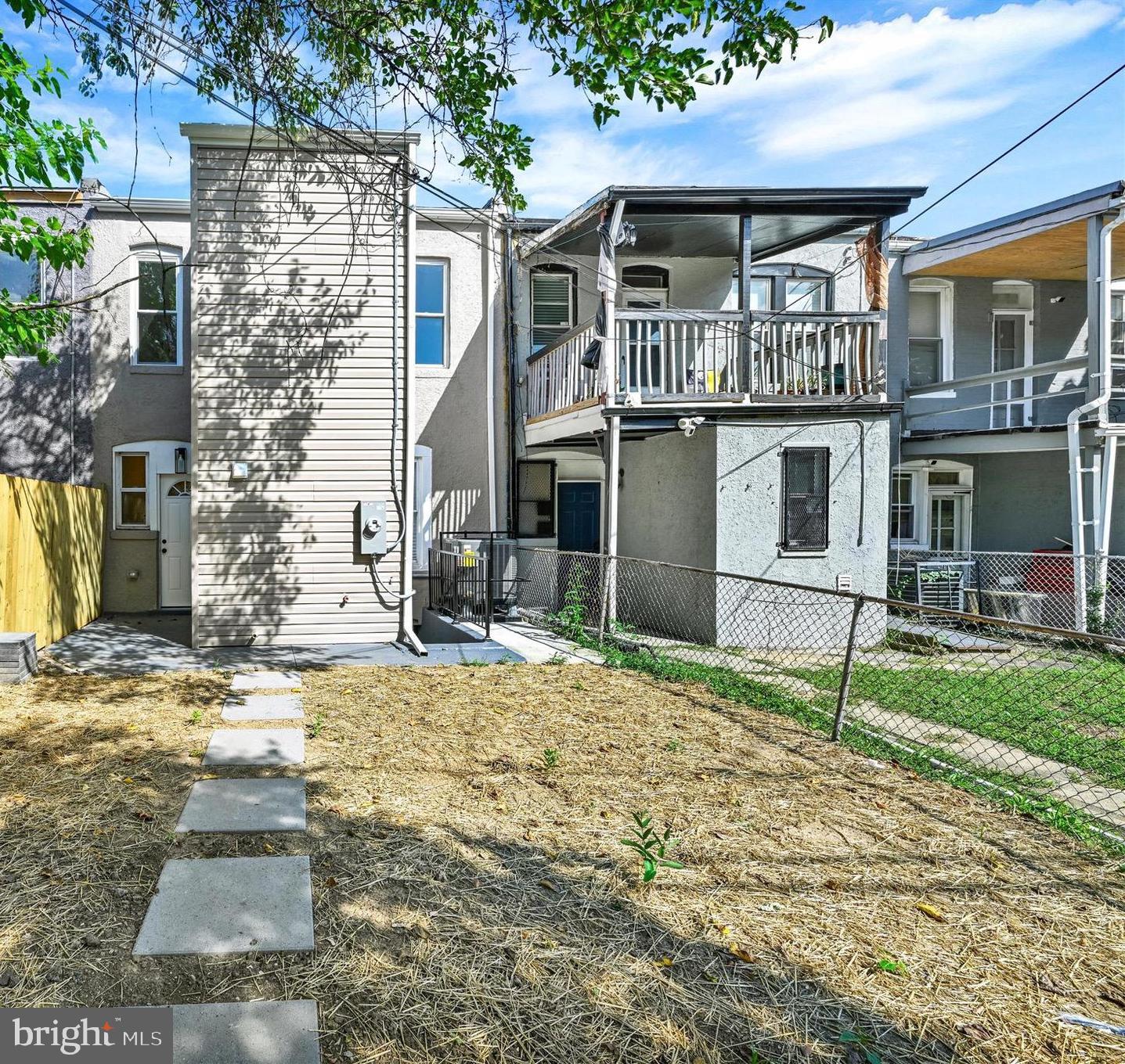 MONDAWMIN - Residential