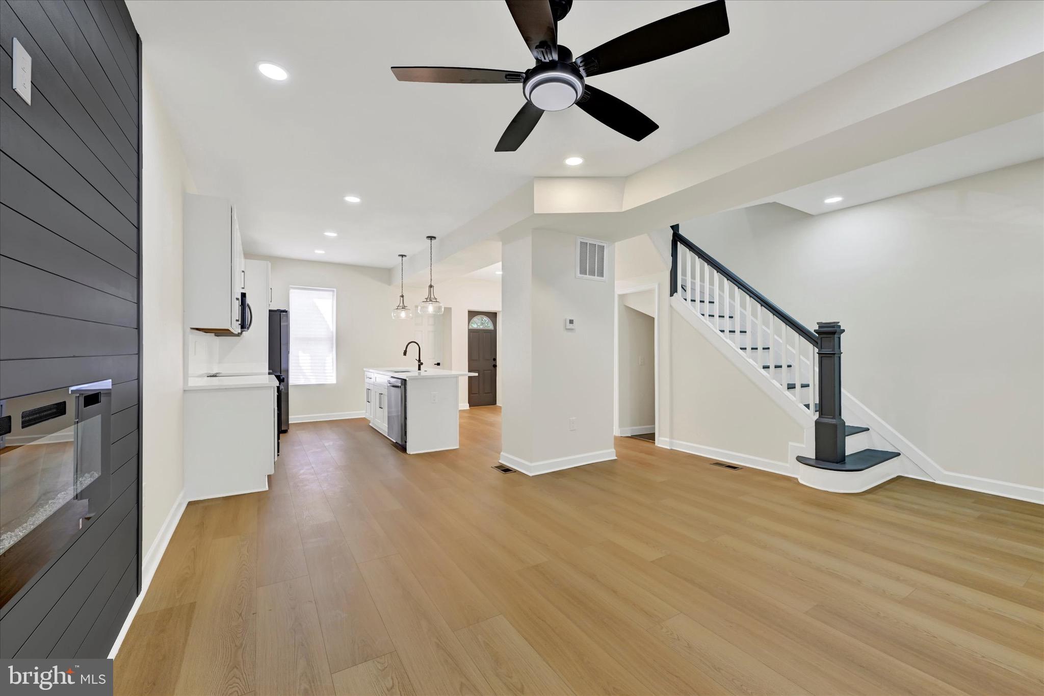 MONDAWMIN - Residential