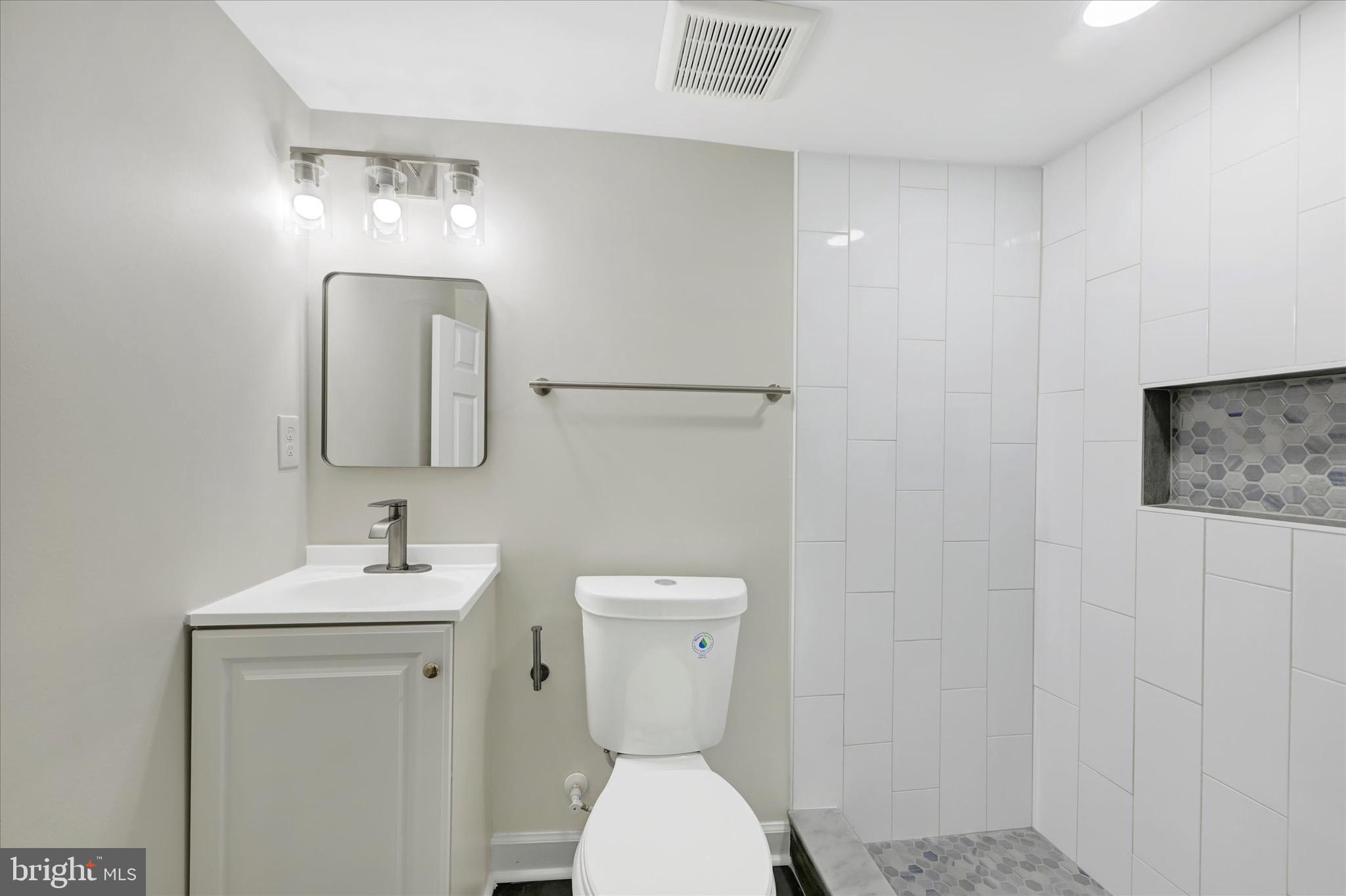 MONDAWMIN - Residential