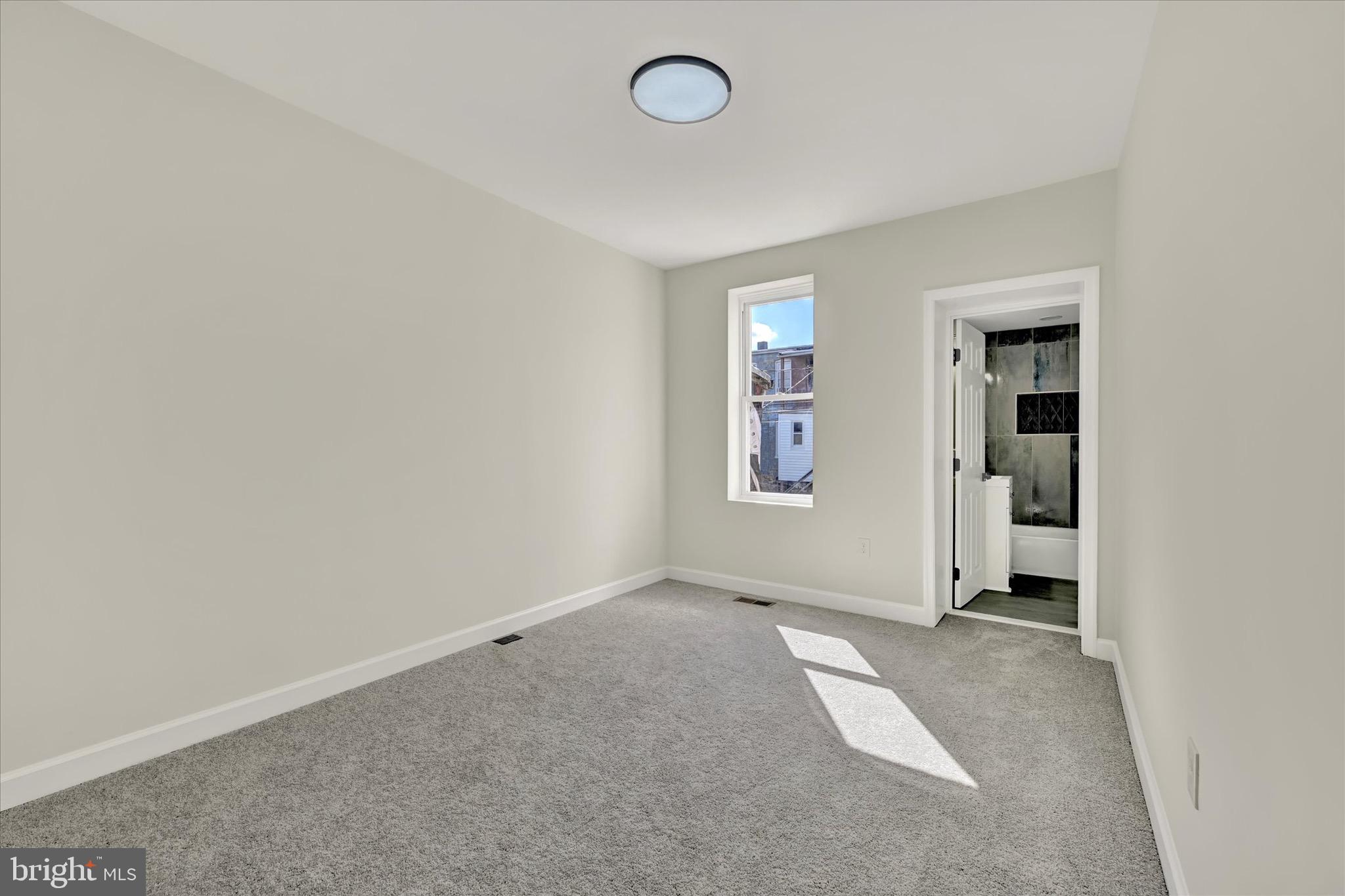 MONDAWMIN - Residential