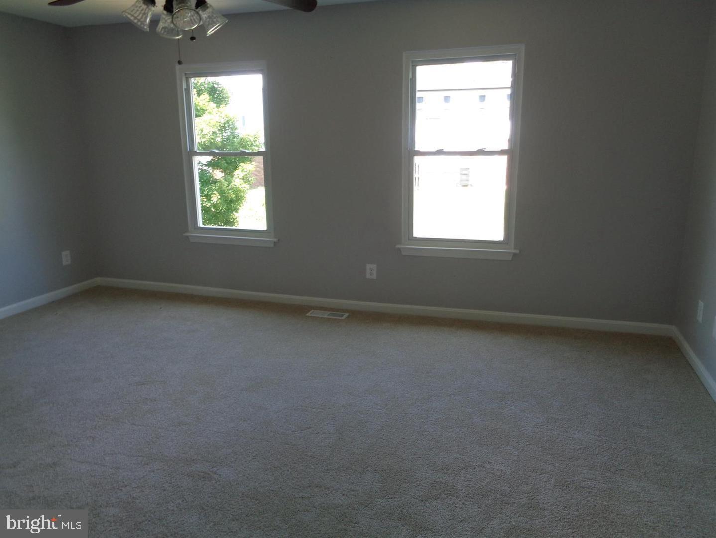 CARROLL MANOR - Residential Lease