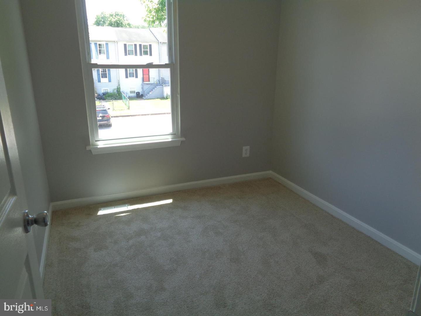 CARROLL MANOR - Residential Lease