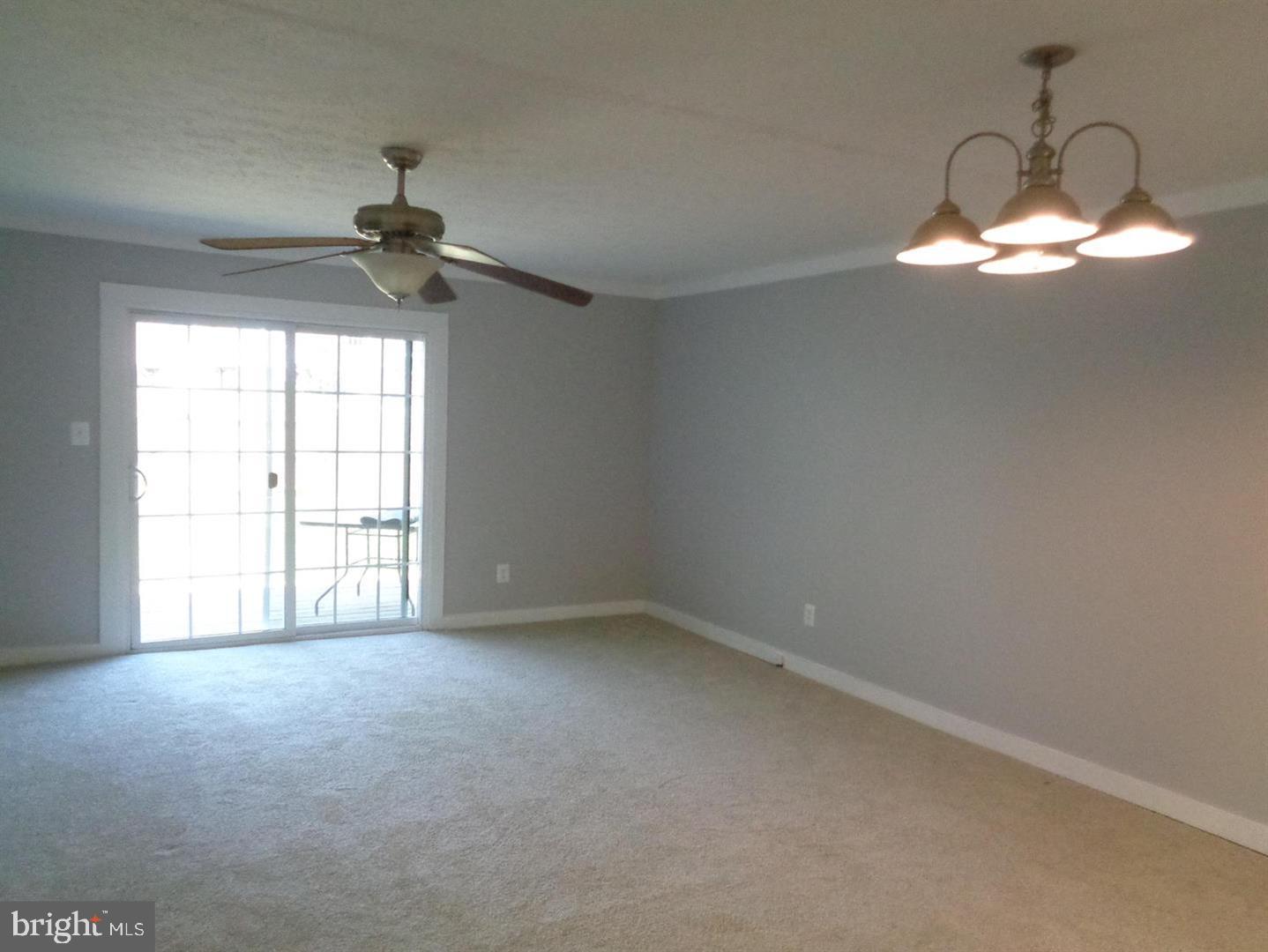 CARROLL MANOR - Residential Lease