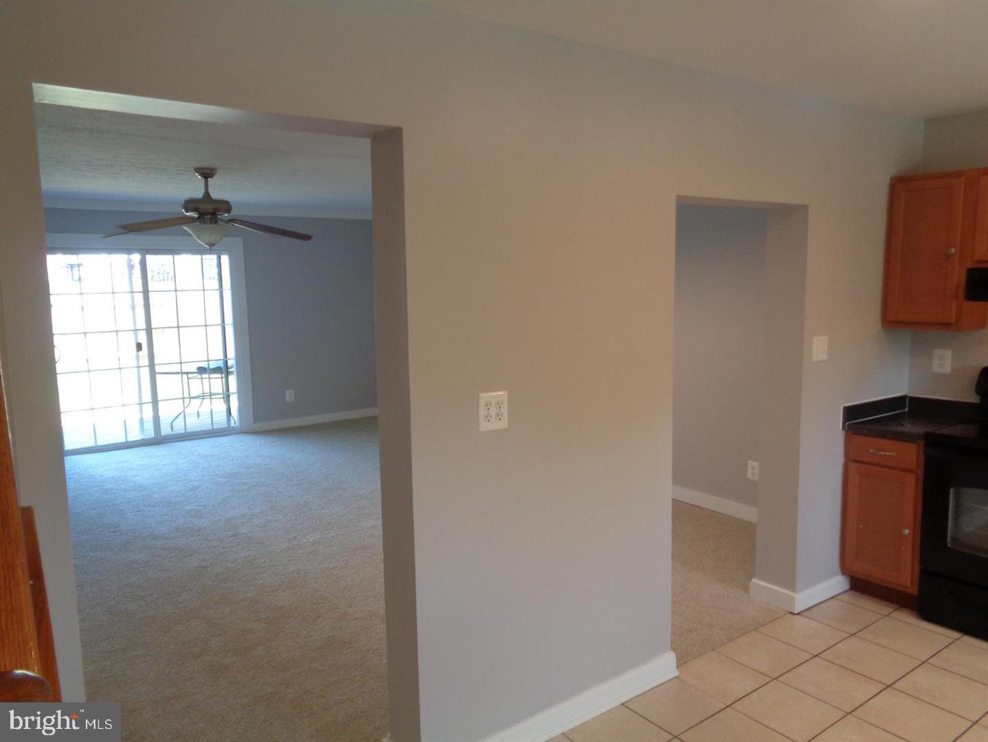 CARROLL MANOR - Residential Lease