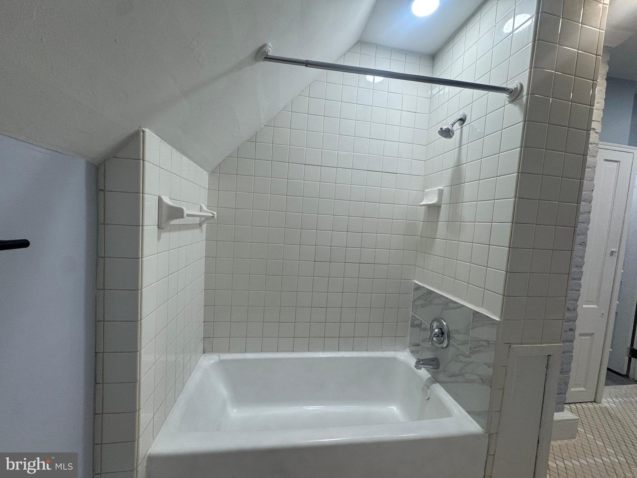 NORRISTOWN - Residential Income