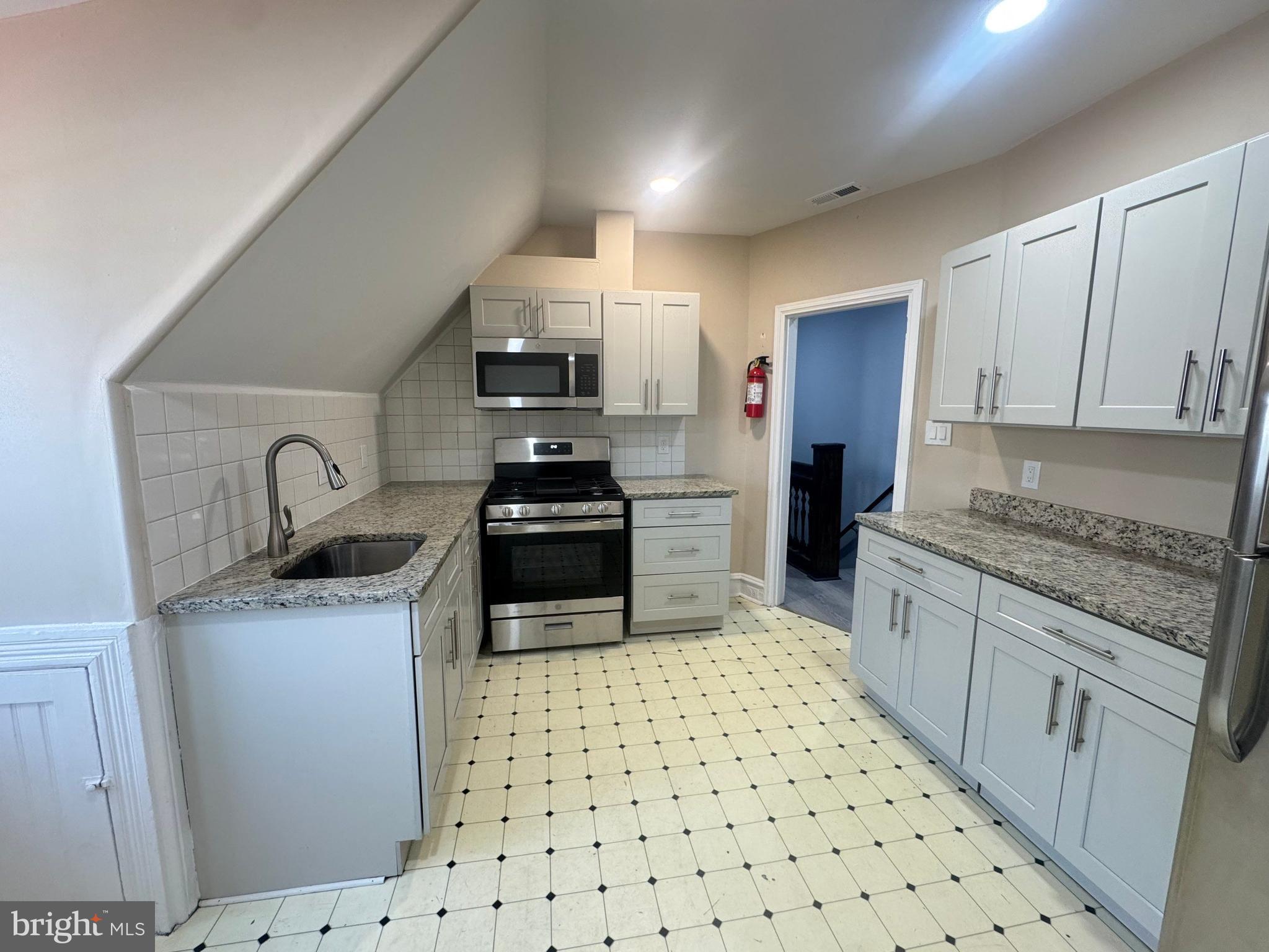 NORRISTOWN - Residential Income