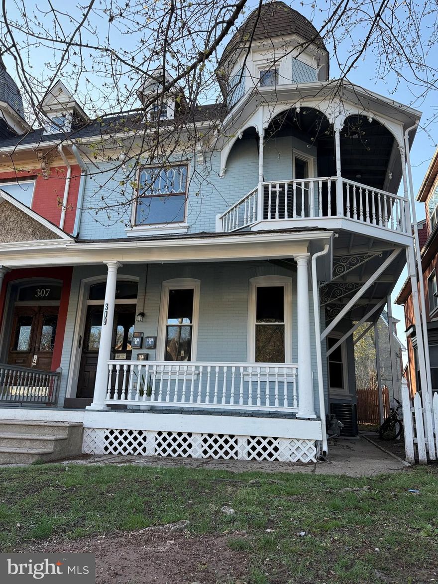 Fully renovated Triplex and  full occupied! New Kitchen on first floor, Updated Kitchens on 2nd and 3rd flrs with new stainless steel appliances.  , New Bathrooms, New Flooring, New Drywall/Paint, New windows, New HVAC for each unit.  First floor has access to finished basement with a bedroom and full bath, making it a 3 bedroom apartment.  NOI $51,538, 10% CAP RATE!