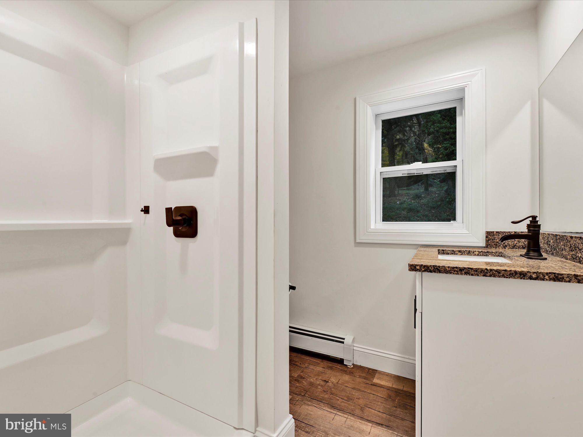 EAST HEMPFIELD - Residential