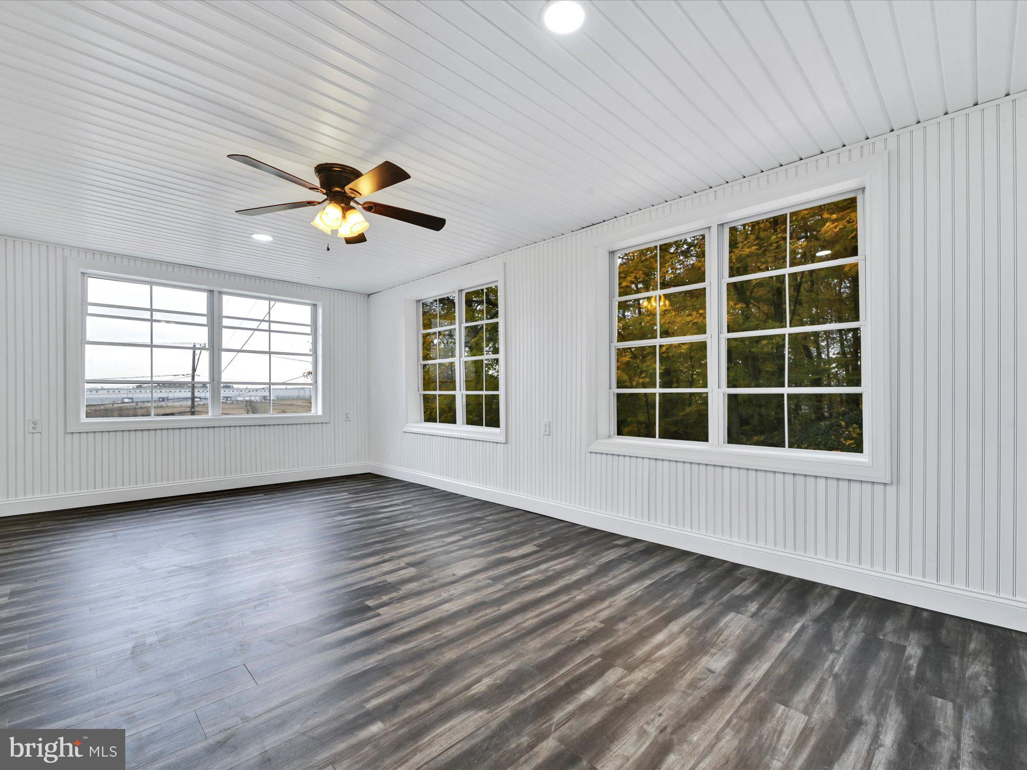 EAST HEMPFIELD - Residential