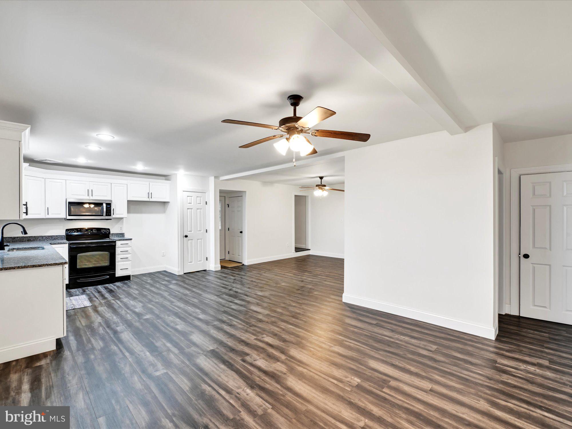 EAST HEMPFIELD - Residential