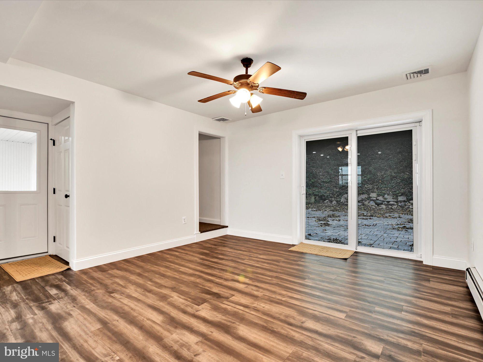 EAST HEMPFIELD - Residential
