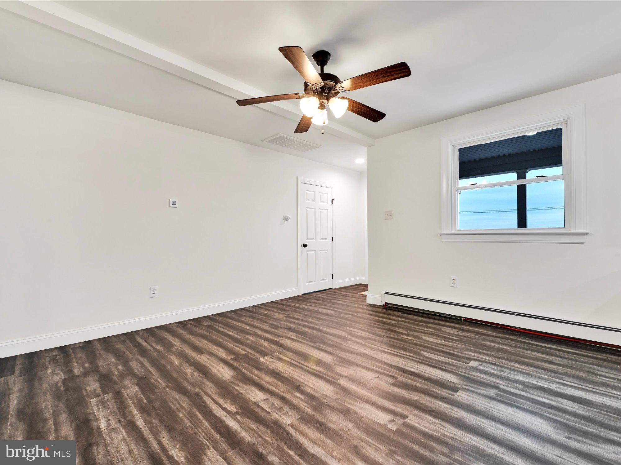 EAST HEMPFIELD - Residential