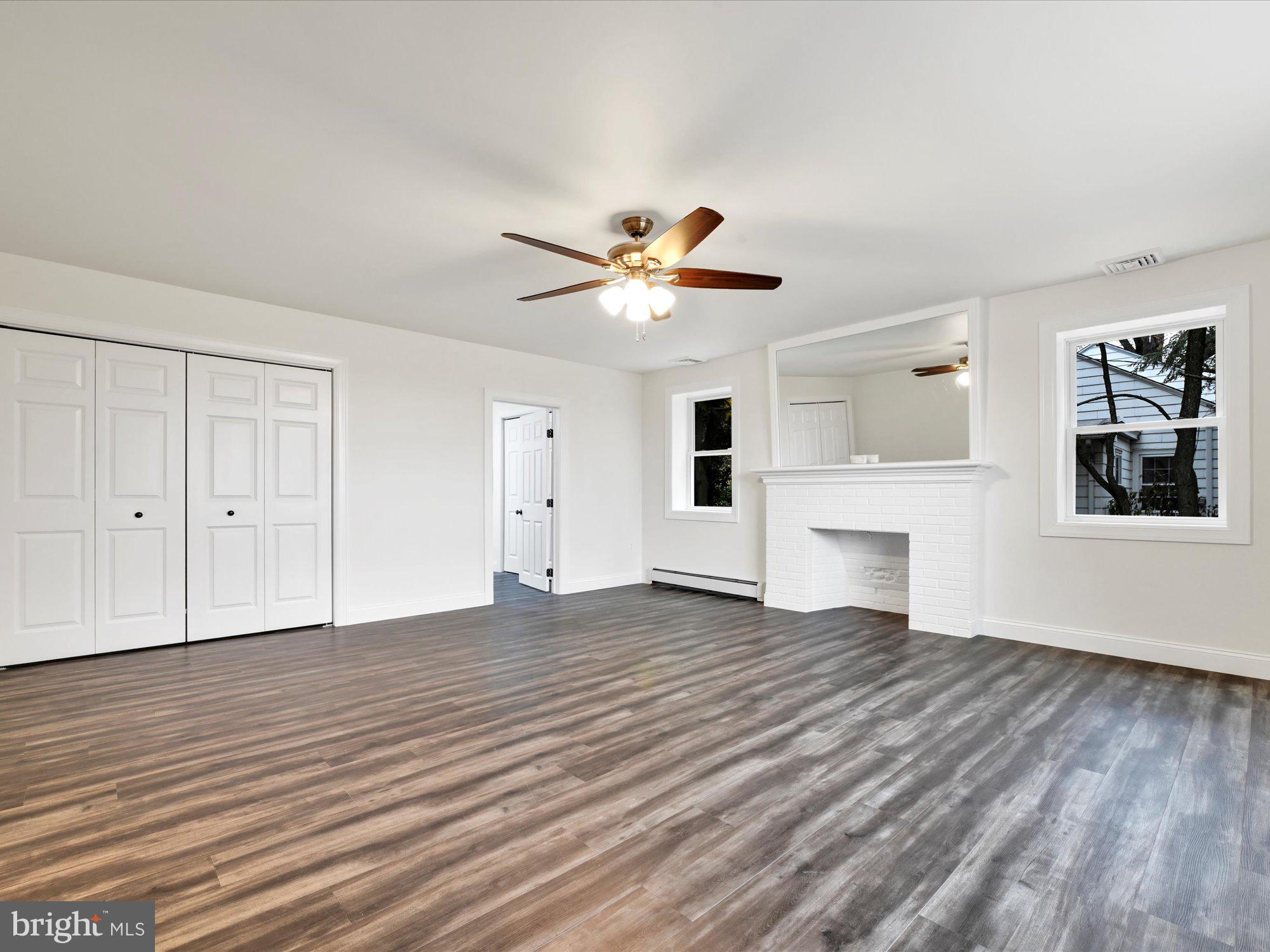 EAST HEMPFIELD - Residential