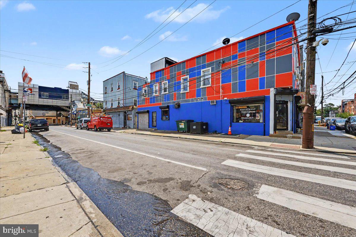 2263 - 2265 N HOWARD STREET