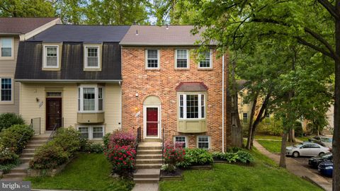 10121 WOOD GREEN WAY BURKE VA 22015