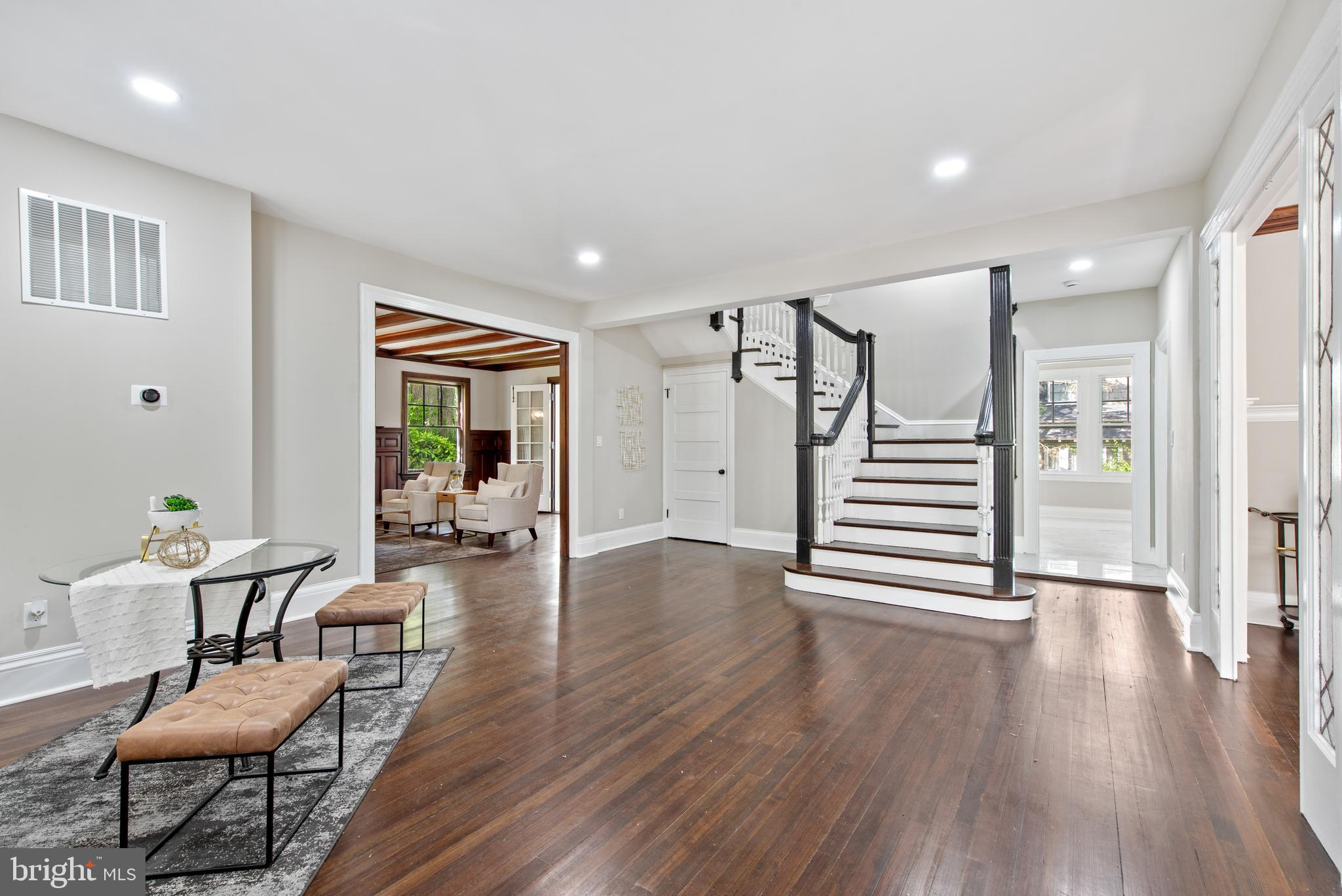 ROLAND PARK - Residential