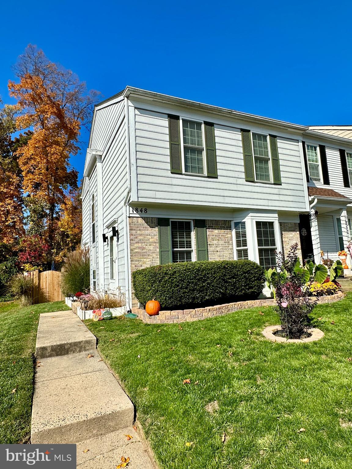 VILLAGE OF THOMAS RUN - Residential