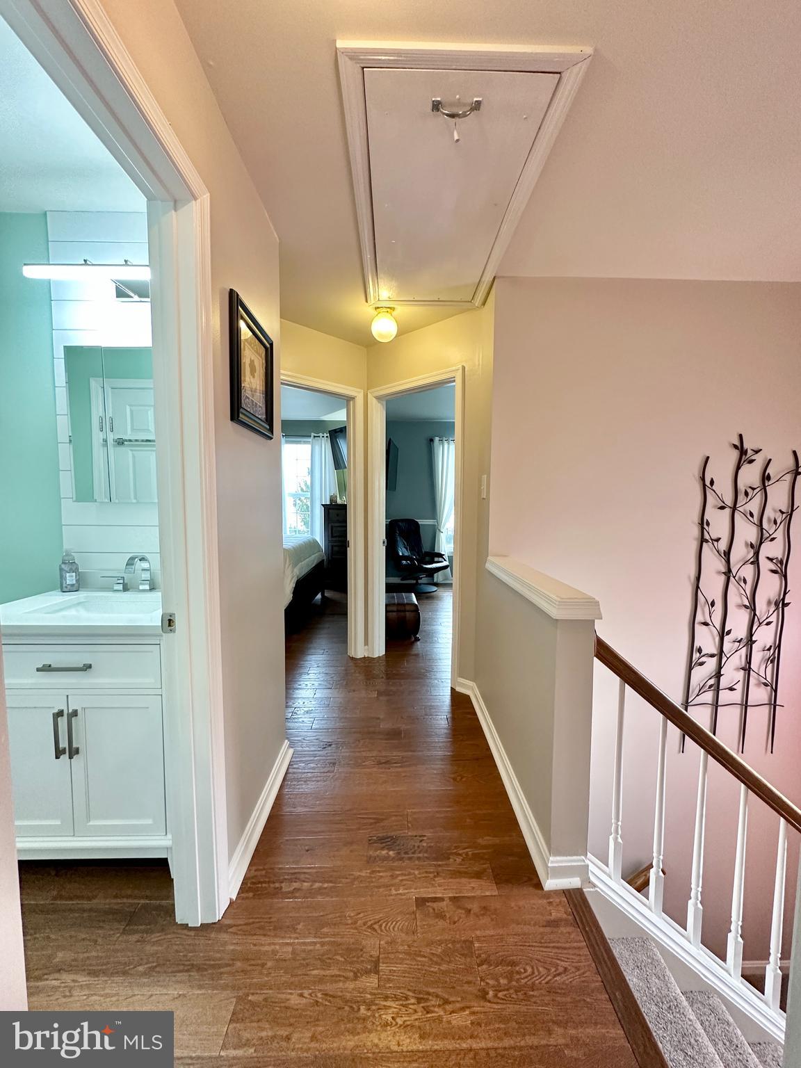 VILLAGE OF THOMAS RUN - Residential