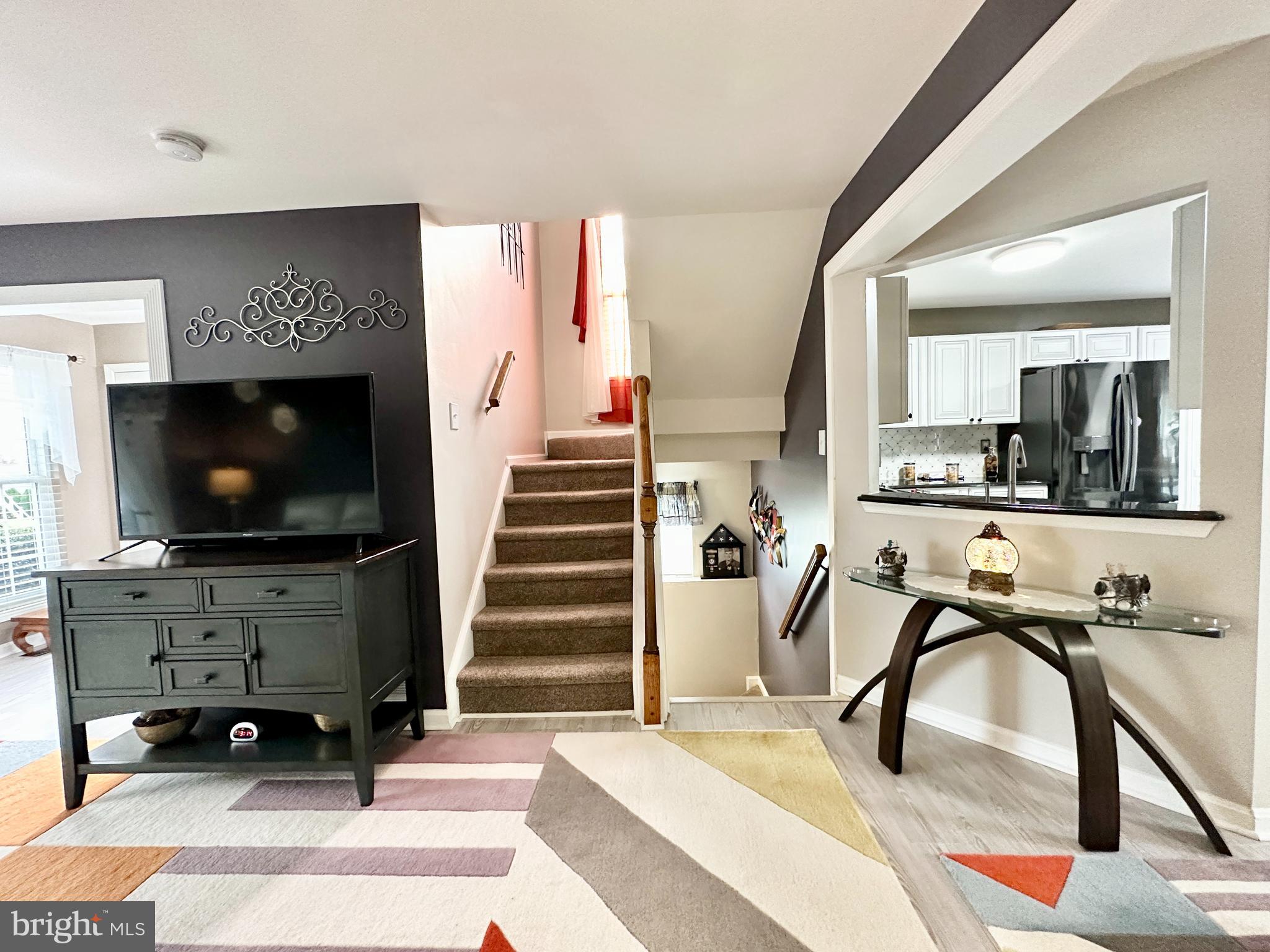 VILLAGE OF THOMAS RUN - Residential