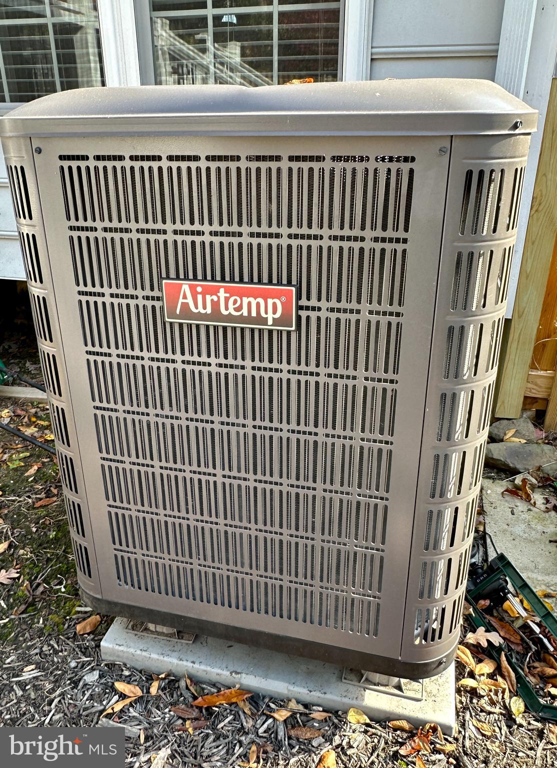 VILLAGE OF THOMAS RUN - Residential