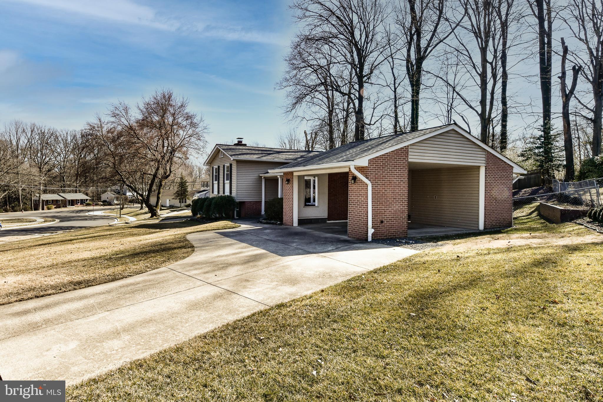 MOSBY WOODS - Residential Lease