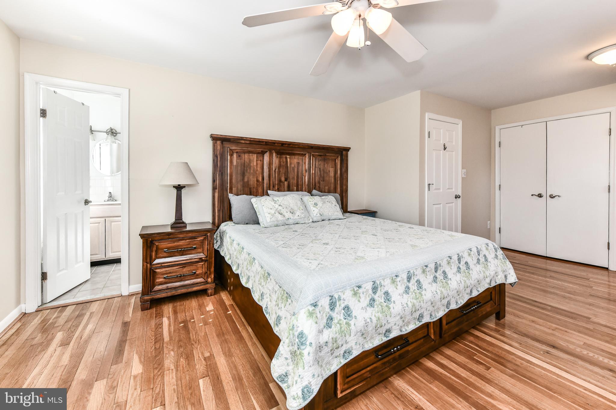 MOSBY WOODS - Residential Lease