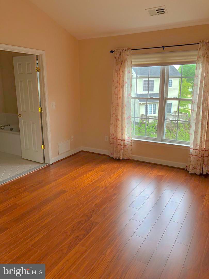 PRINCE WILLIAM COMMONS - Residential Lease