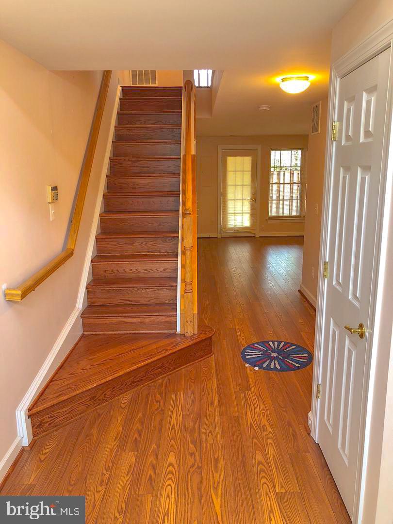 PRINCE WILLIAM COMMONS - Residential Lease