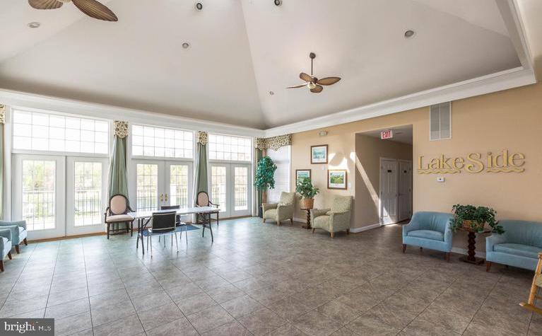 PRINCE WILLIAM COMMONS - Residential Lease