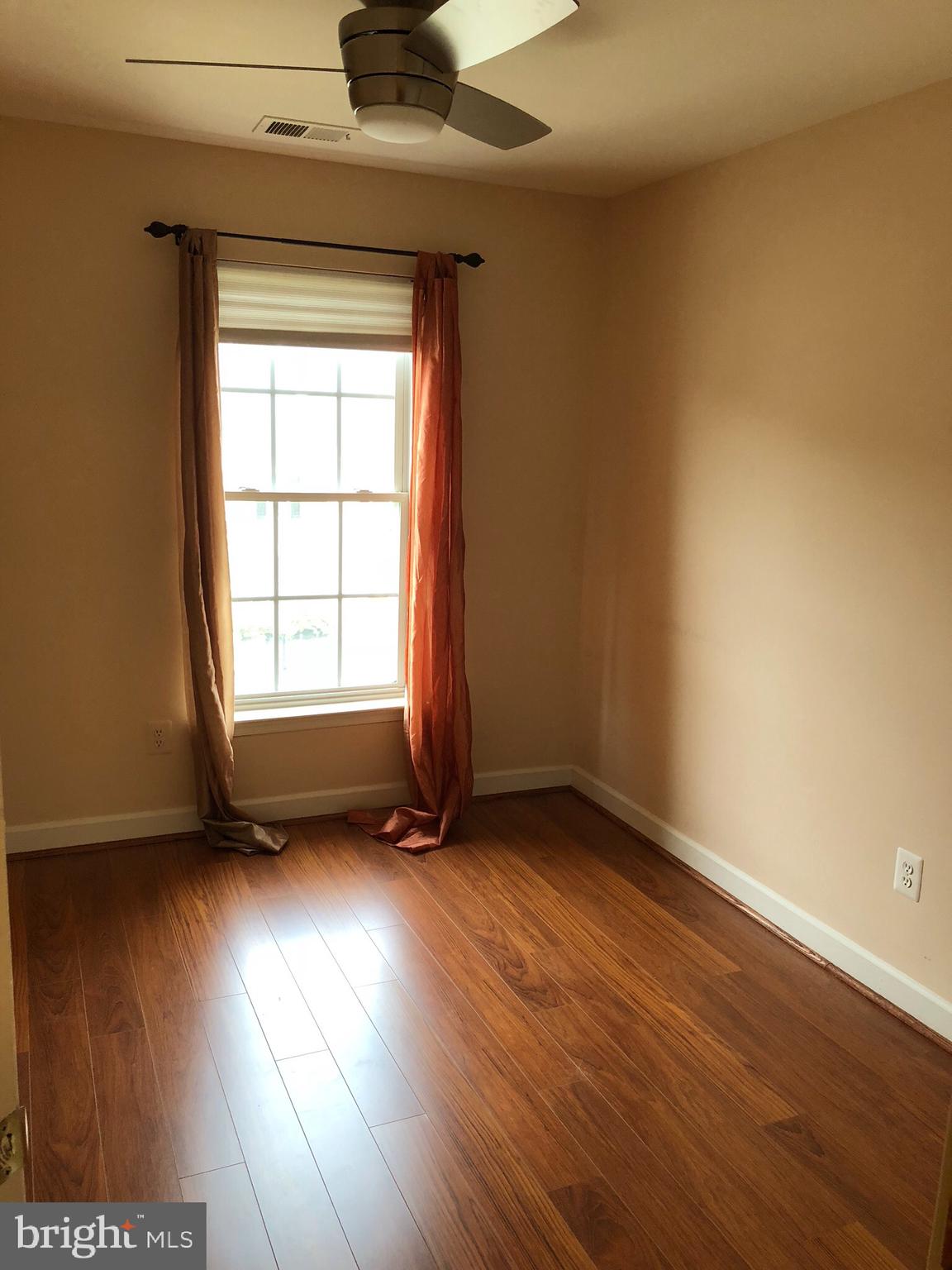 PRINCE WILLIAM COMMONS - Residential Lease