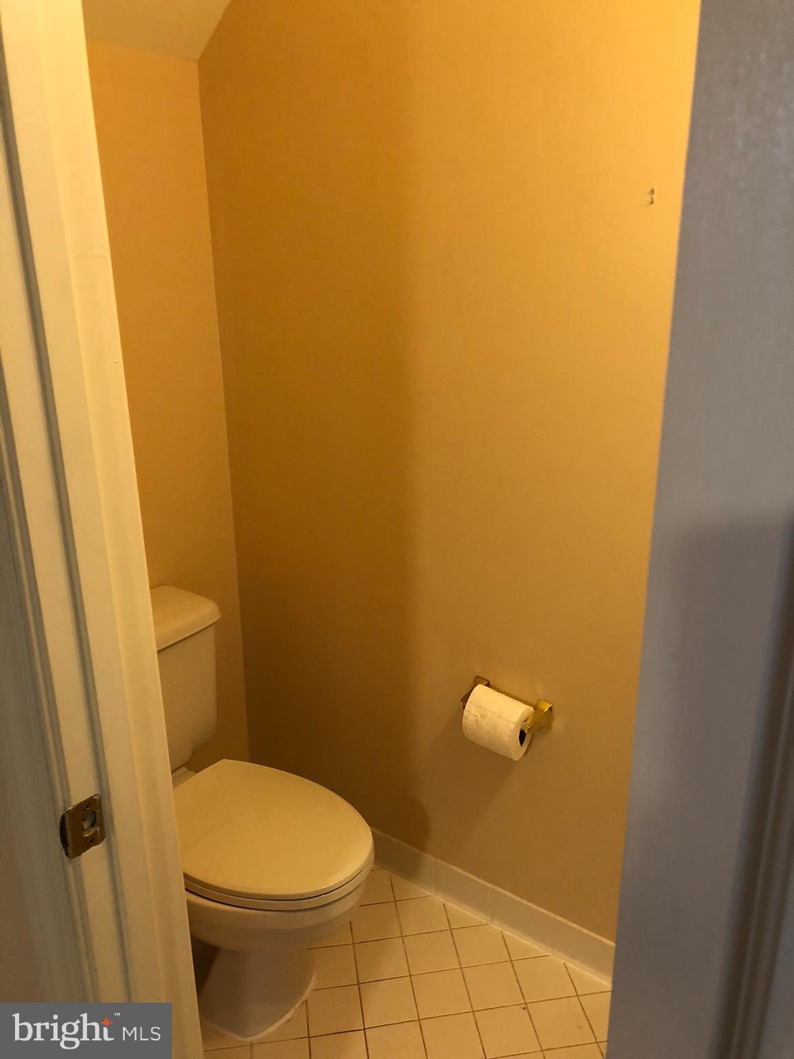 PRINCE WILLIAM COMMONS - Residential Lease