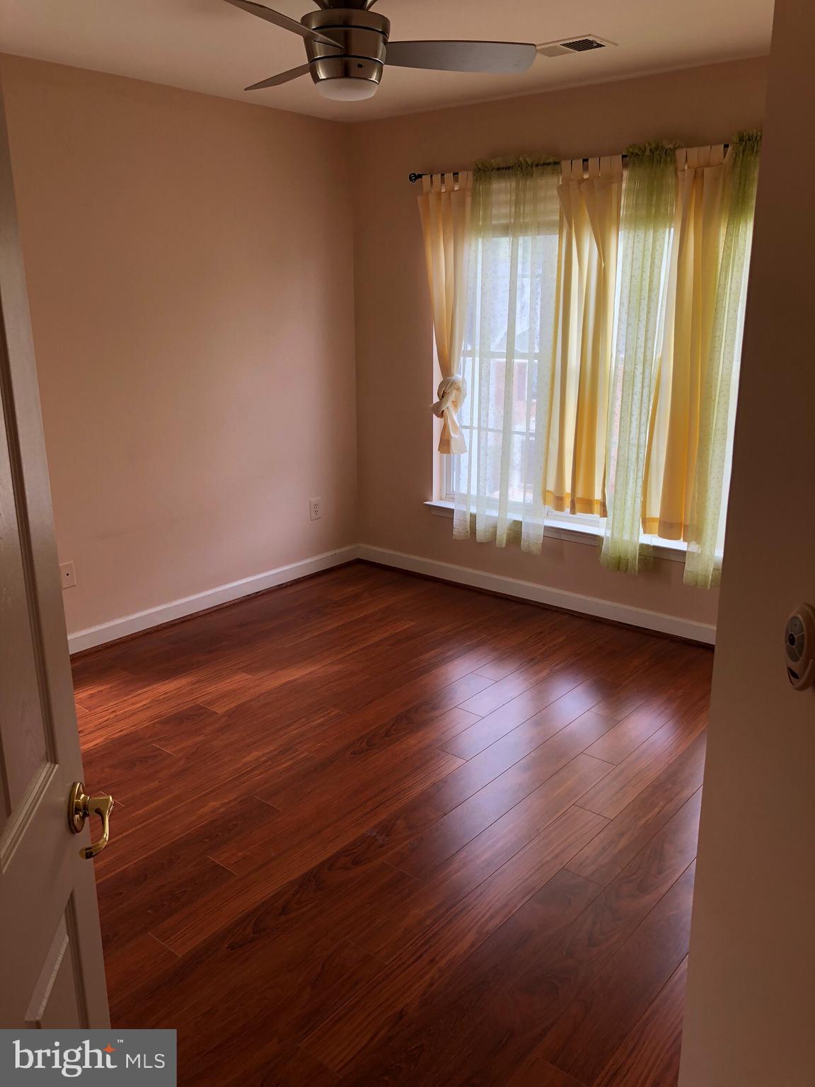 PRINCE WILLIAM COMMONS - Residential Lease