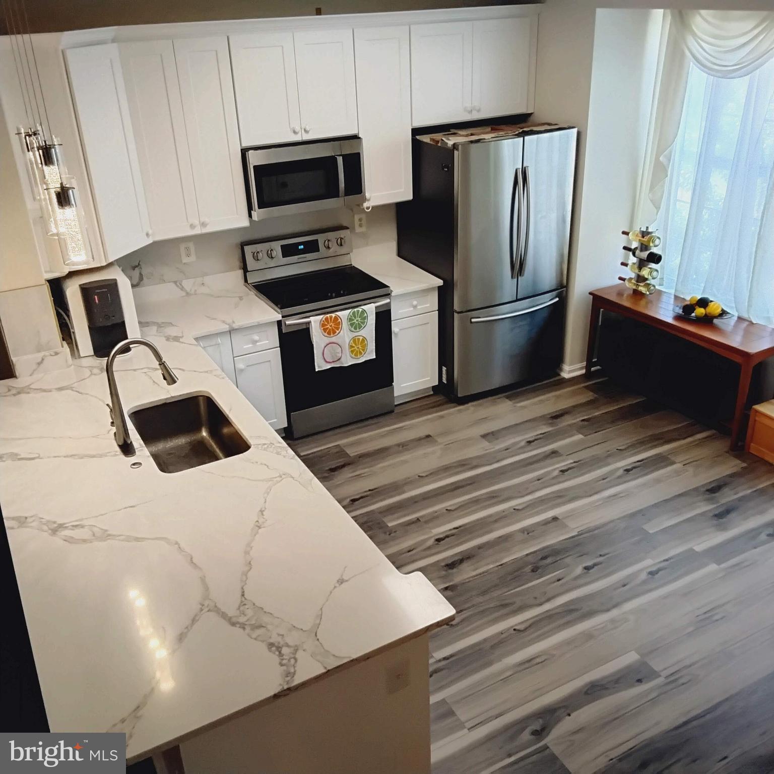 STONEHAVEN - Residential