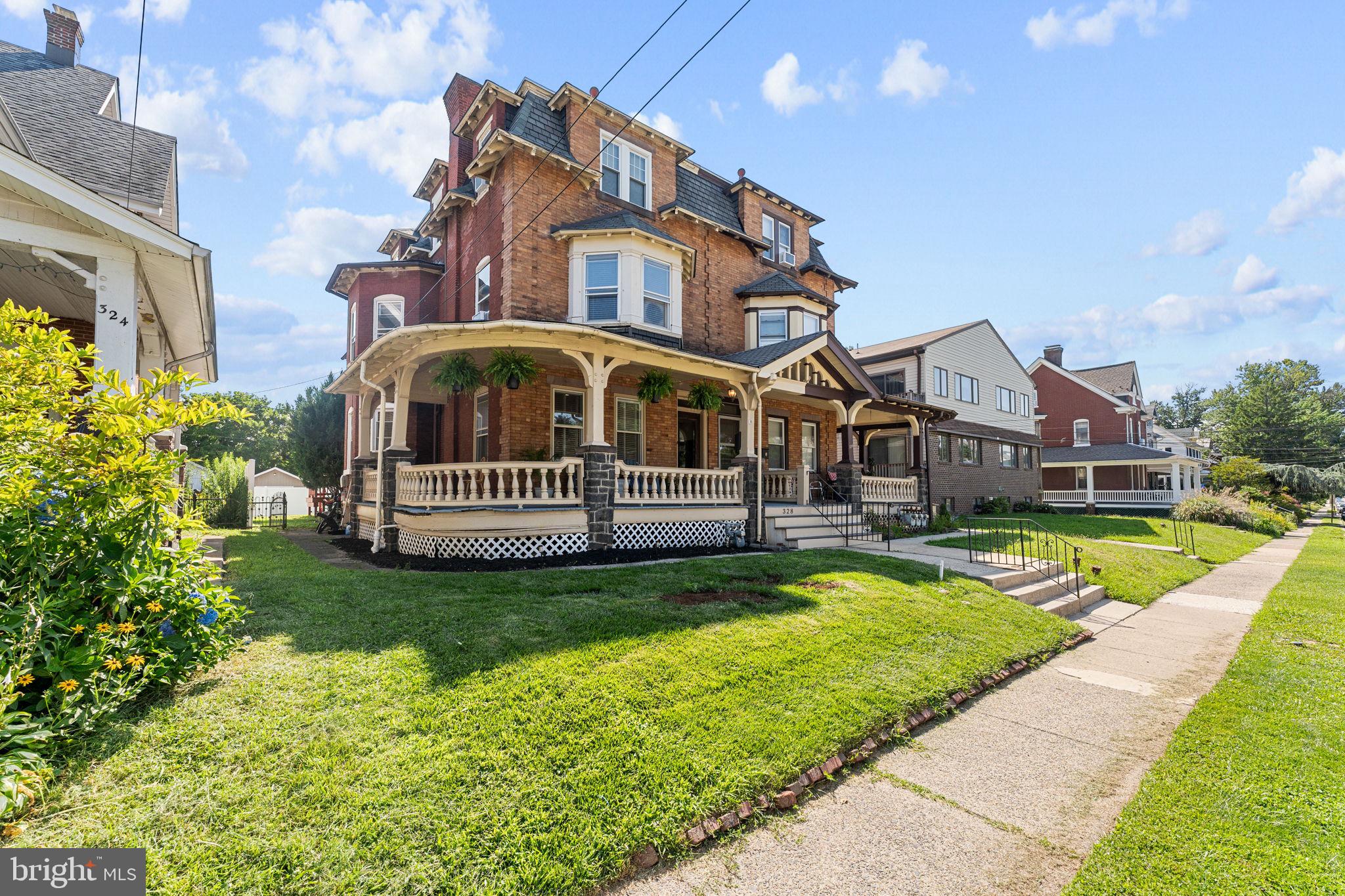 328 COLUMBIA AVENUE