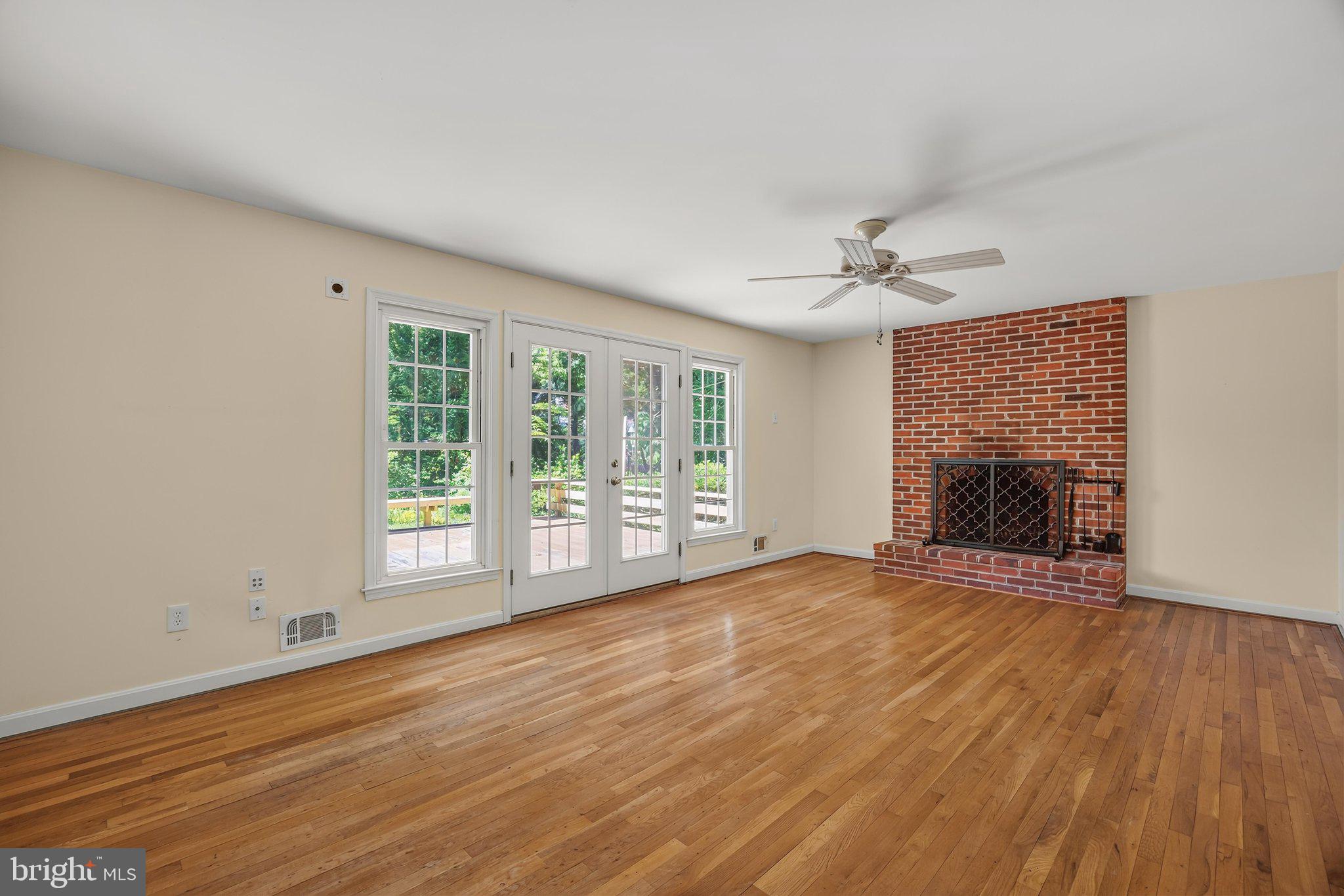 283 OAK COURT