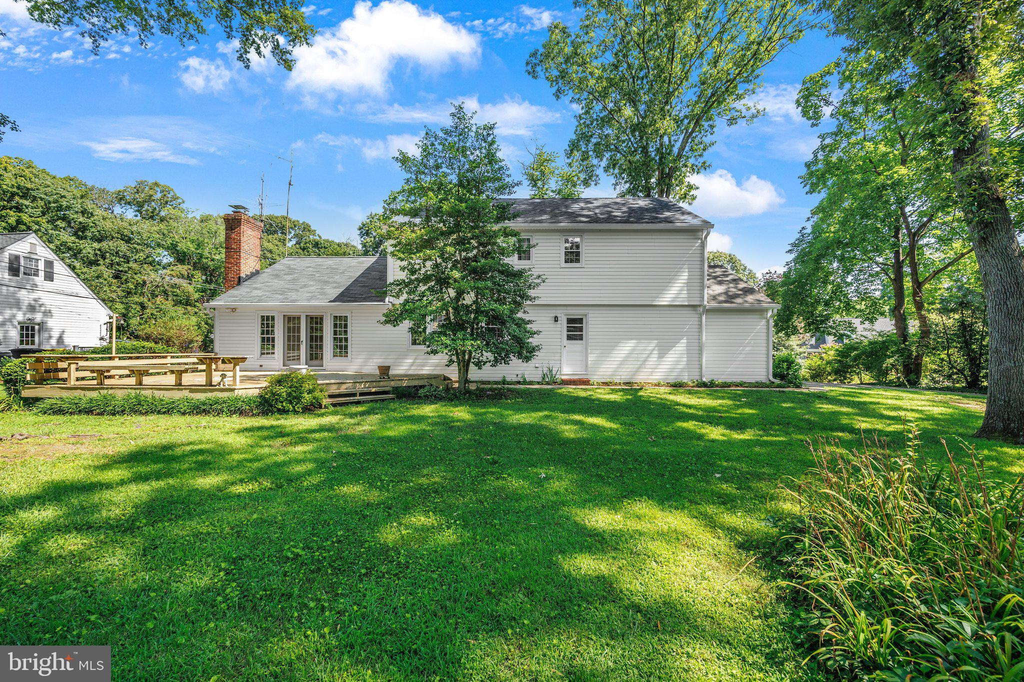 283 OAK COURT