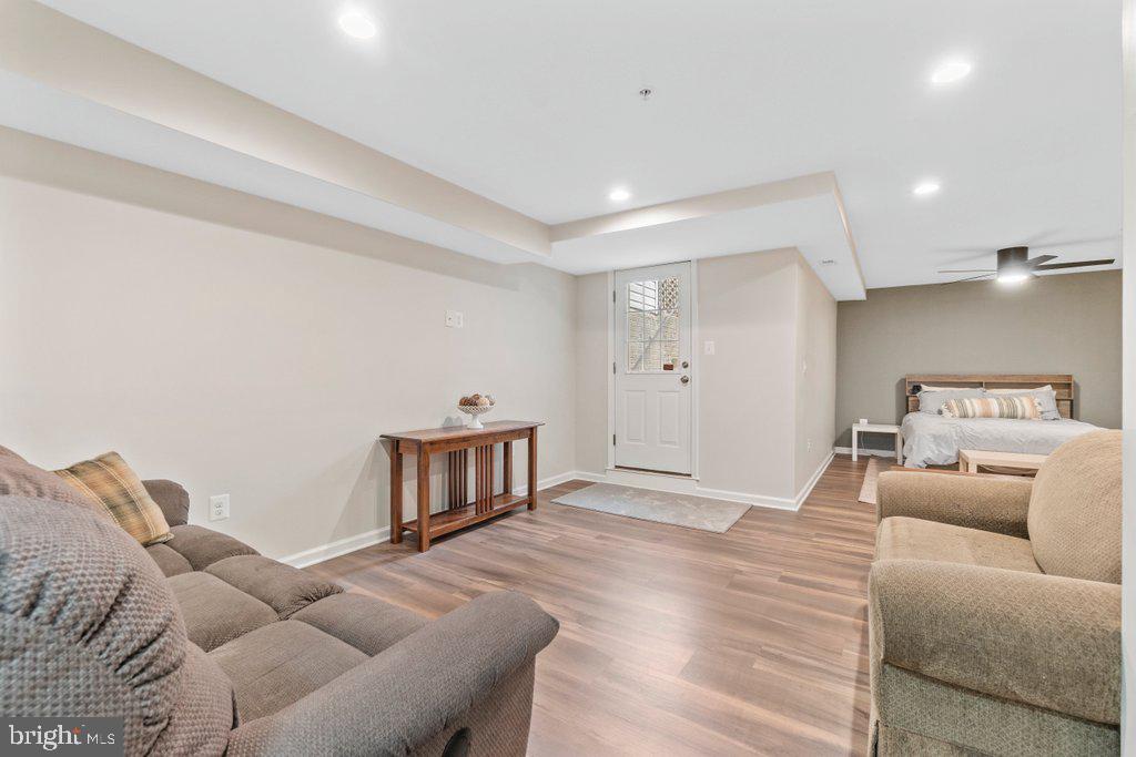 WINTERS RUN MANOR - Residential