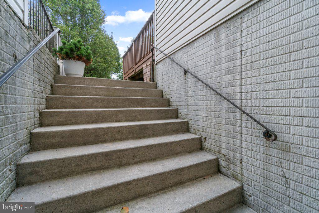 WINTERS RUN MANOR - Residential