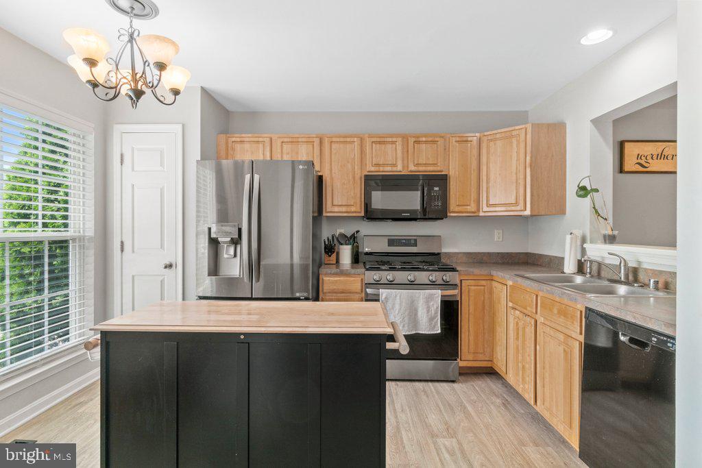 WINTERS RUN MANOR - Residential