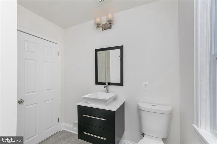 NORTHWOOD - Residential