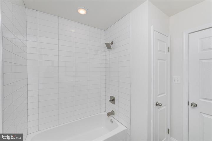 NORTHWOOD - Residential